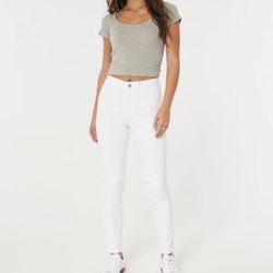 Hollister Women's Ultra High-Rise Straight Jeans White Size 3