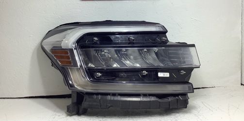 2022-2024 Ford Expedition right LED headlight (1BB)