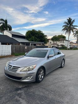 2012 Hyundai Genesis