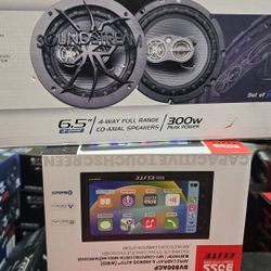 Boss Radio With A Pair Of Sound Stream Speakers