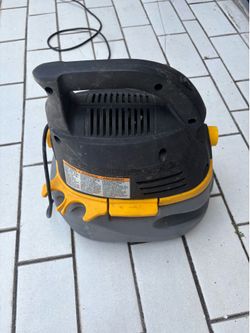 Stinger Wet Dry Vacuum - Works Great (Missing Hose)