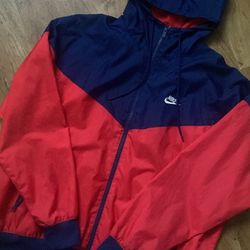 Nike WindBreaker Size L 