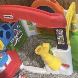 Little Tikes Garden Activity Center