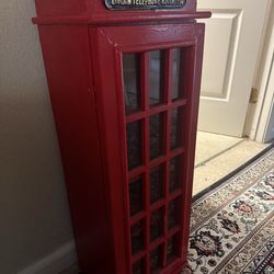 Vintage London Photo Booth shelve