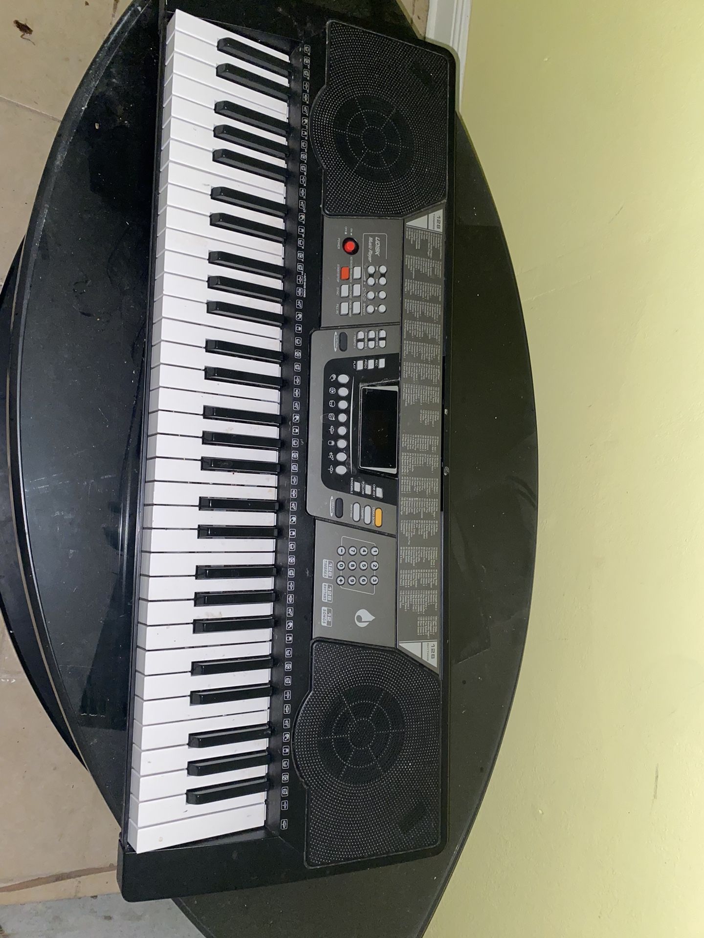 Keyboard Piano