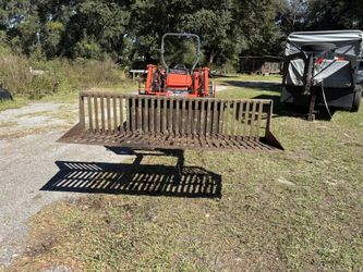 Skid Steer Style Rock Bucket