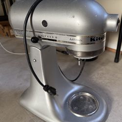 KitchenAid Artisan Stand Mixer w/ 2 Bowls & 3 Attachments – Moving Sale