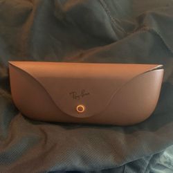 Rayban meta glasses charging case
