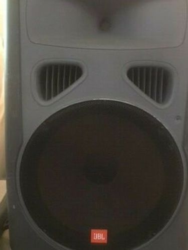 JBL Eon Powered Speaker