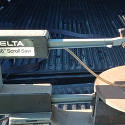 Delta Scroll Saw With Blades 