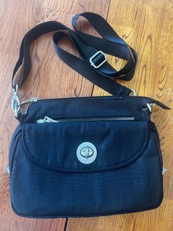 Baggalini purse in black