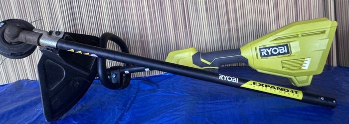 RYOBI 40V Expand-It String Trimmer – Tool Only