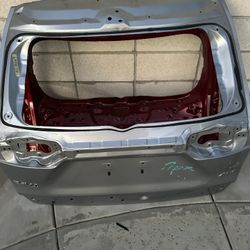 2020 2021 2022 2023 Toyota RAV4 Tailgate