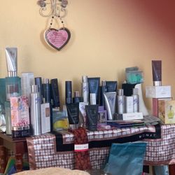 Monat & Beauty Products 