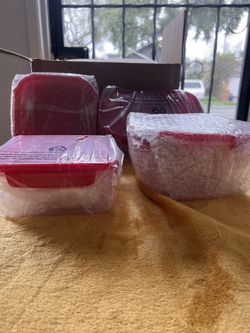 16 Piece Lock And Lock Food Storage Set