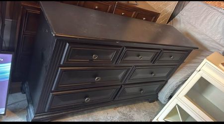 Dark Wood 9-Drawer Dresser