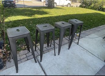 Metal Indoor Barstools with Square Seat