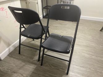 2 folding chair