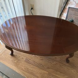 Beautiful Mahogany Coffee Table