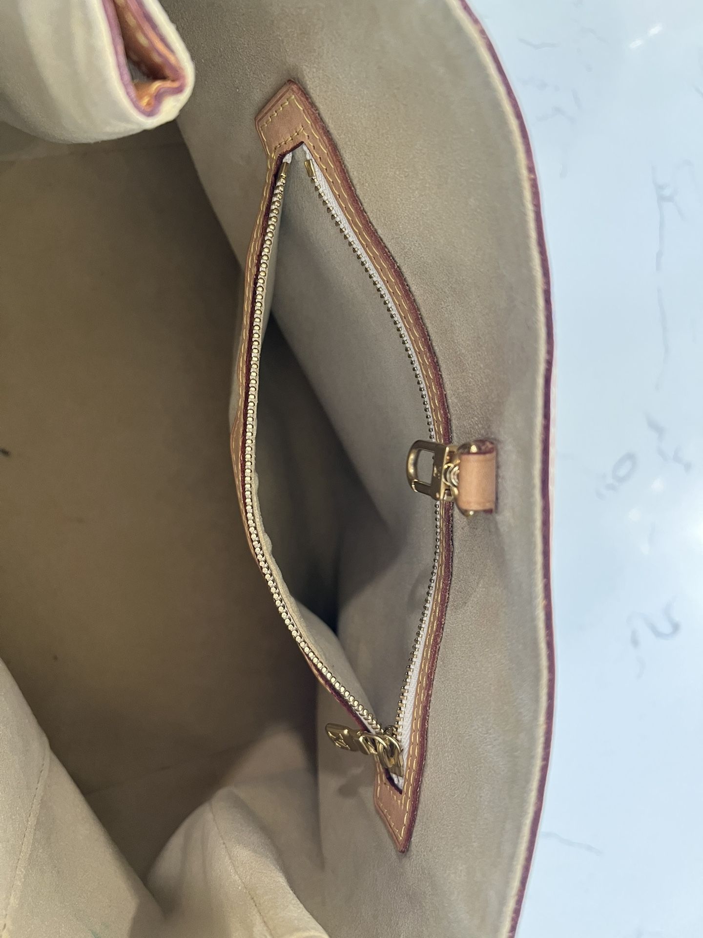 Louis Vuitton Damier Azur Canvas Hampstead PM hand bag purse for Sale in  Sacramento, CA - OfferUp