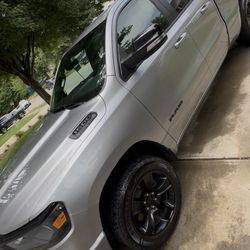 Ram 1500 Big Horn Crew Cab V8 4x4