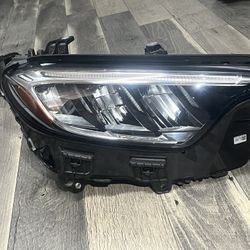 2023-2025 W254 X254 MERCEDES BENZ GLC43 FULL LED STATIC OEM HEADLIGHT RIGHT SIDE IN GREAT CONDITION 