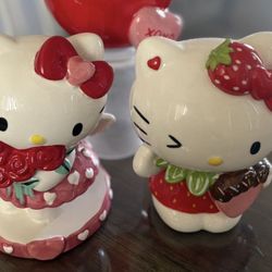 Hello Kitty valentines ceramic