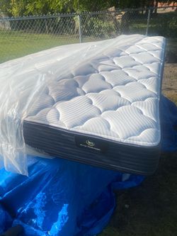 Queen mattress and box