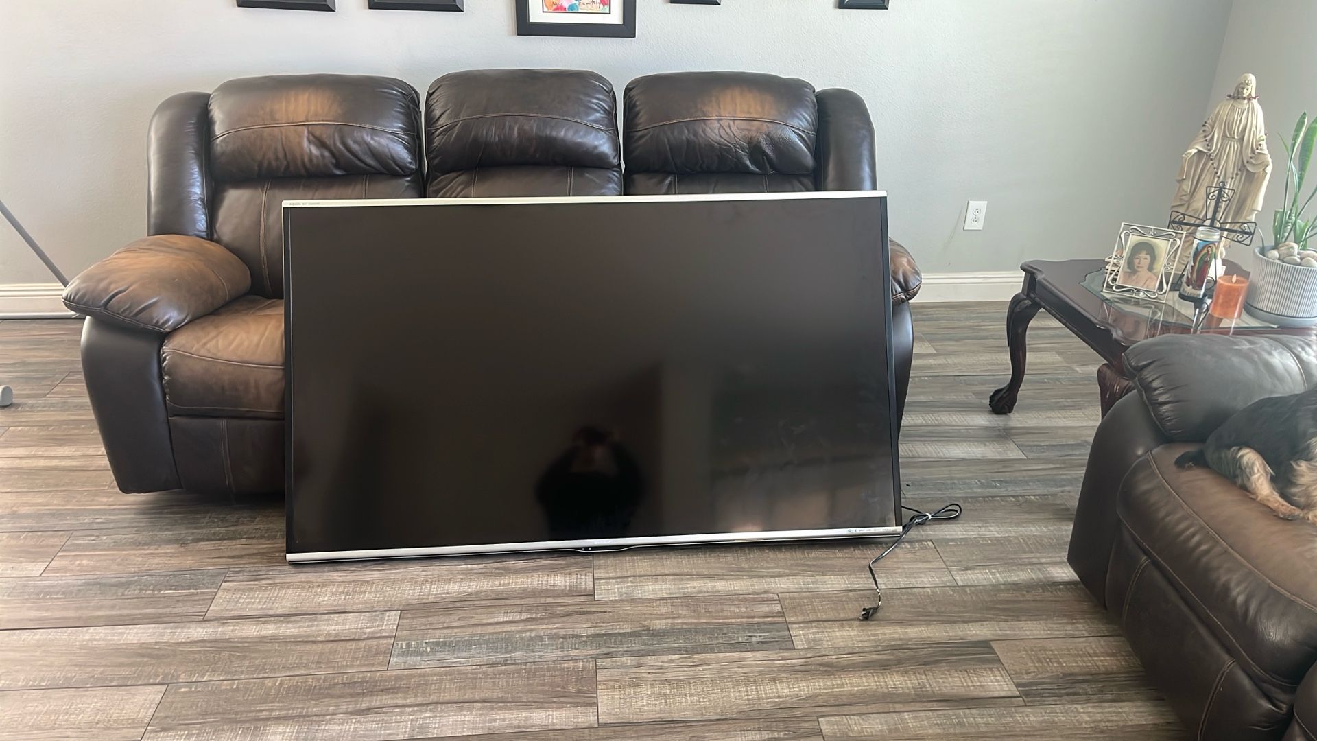 70” Sharp Flat Screen Tv