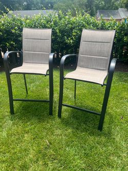 outdoor barstools