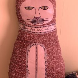 Folk Art Fiber Cat, 18” High, 19.5” Wide, Made By Local Artist In 1980s.