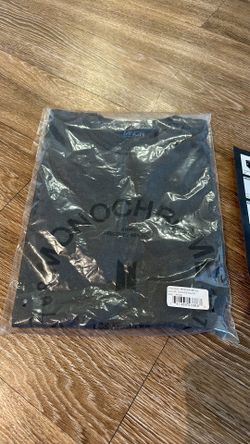 US EXCLUSIVE BTS ARMY CHARCOAL MONOCHROME TEE (Men’s Large)
