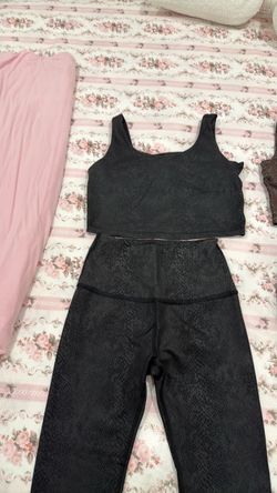 PowerShine Viper High Waisted Midi Legging