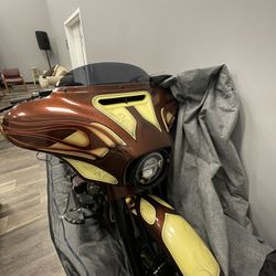 Harley Davison Street glide 