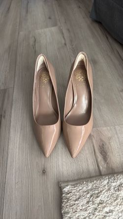 Vince Camuto nude heels size 8
