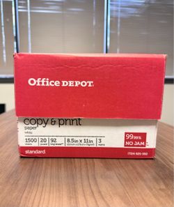Box with 3 reams of paper