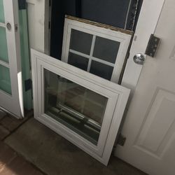 window vinyl retrofit double glass used  Opens outwards with handle   Idk the size come check it out 