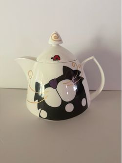 Vintage bone china art deco cat teapot