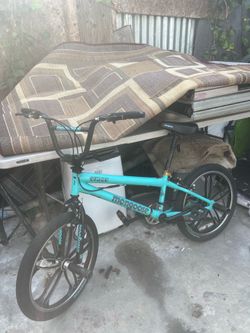 Mongoose Craze 20” BMX
