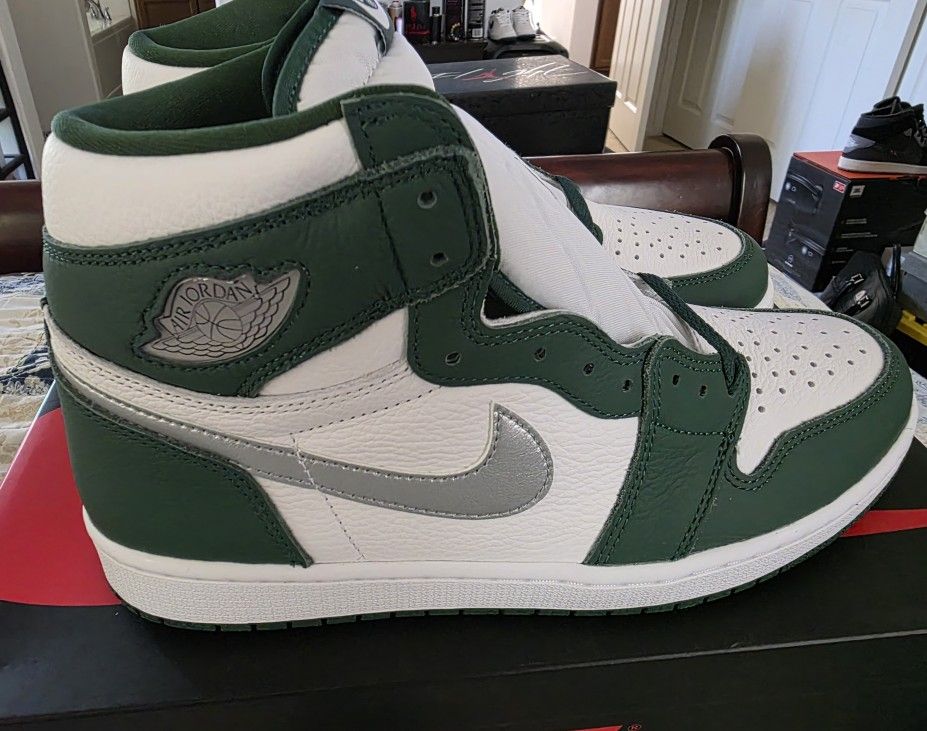 Jordan 1 High OG Gorge Green Size 11