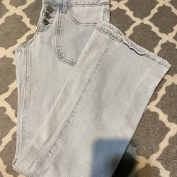 Light Wash Flared Jeans