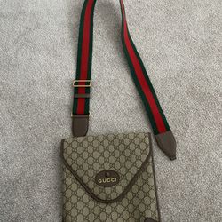 Gucci Messenger Bag 