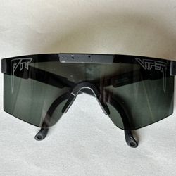 Black Pit Vipers