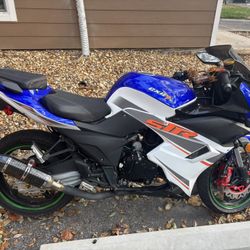 Venom Sports Motercycle