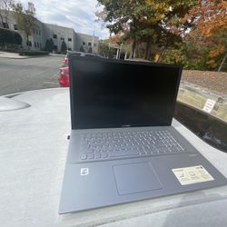 Asus Vivobook 17 - With Bluetooth Mouse 