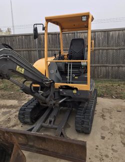 MINI EXCAVATOR FOR SALE