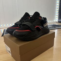 Burberry Sneakers