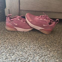 Girls Nike Air270 11c