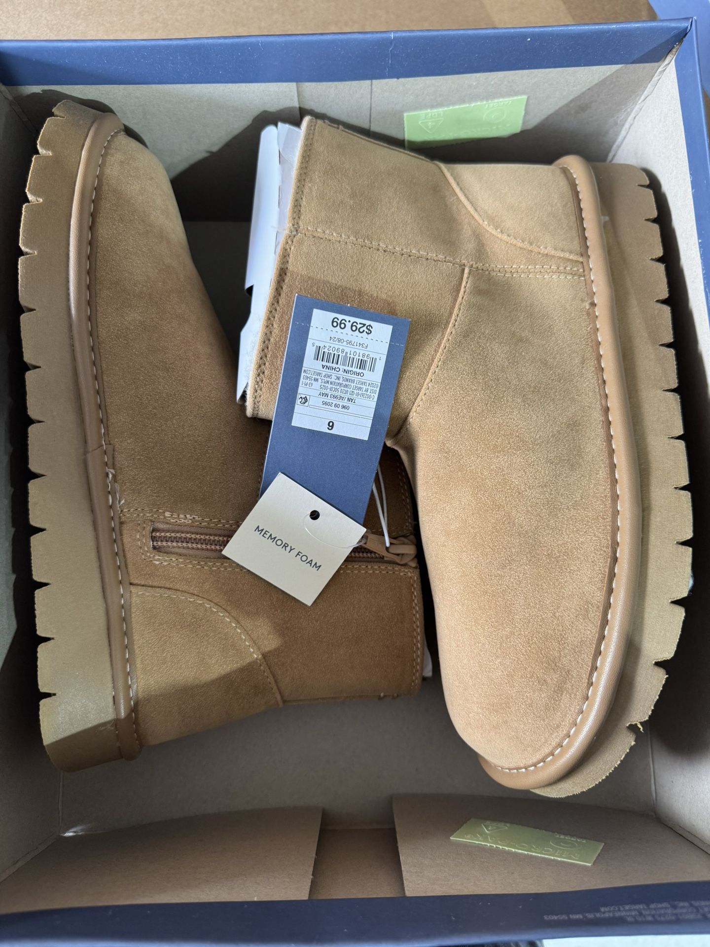 Brand New Women Boots Size 6