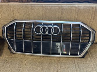 2020-2024 Audi Q3 Grille OEM 
